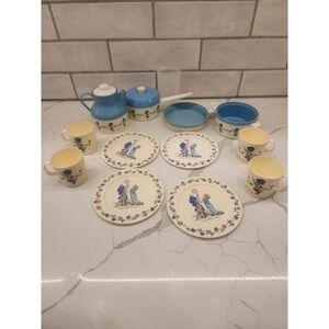 Vintage Holly Hobbie CHILTON Lot Of Play Dishes Pot Pans Cups Plastic Children